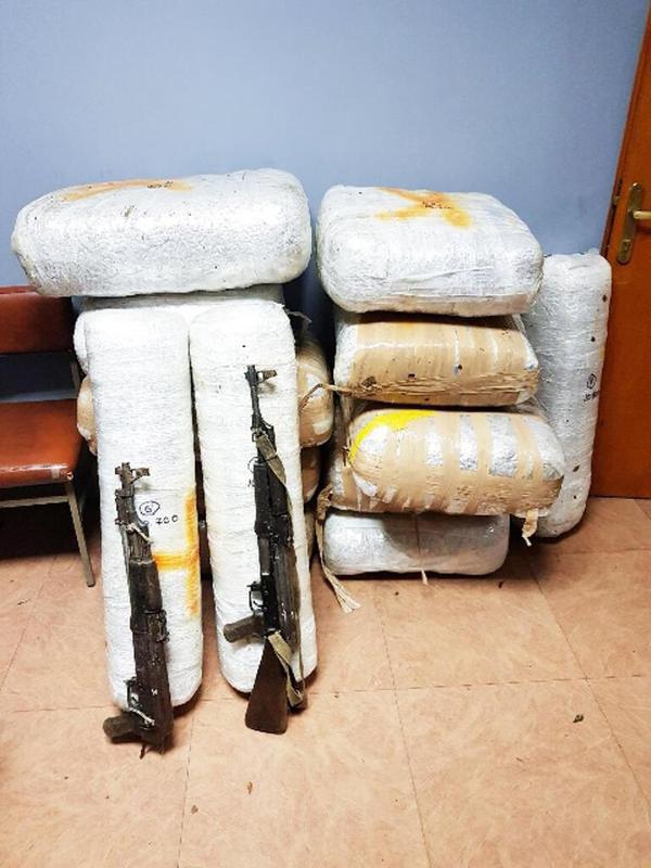 itan etoimoi gia polemo