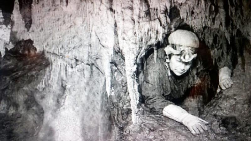 ΠΕΤΡΟΧΕΙΛΟΥ ΣΠΗΛΑΙΟ Custom