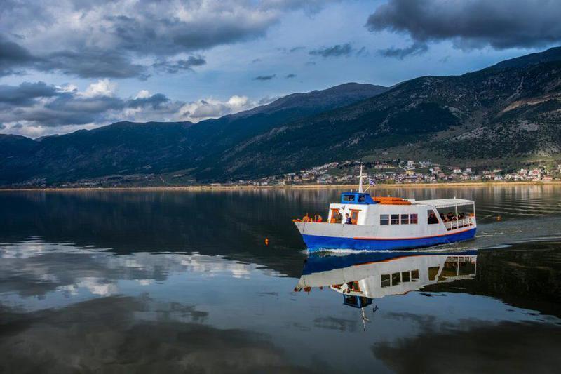 limno karavaki toyristiko