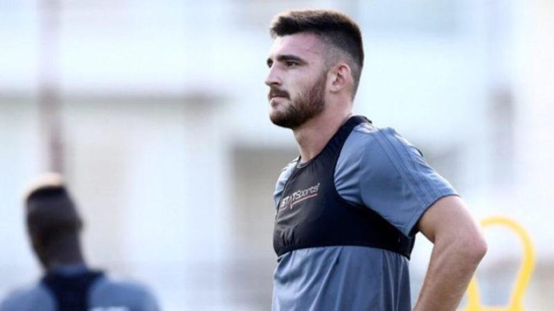 manos 1024x576 Custom