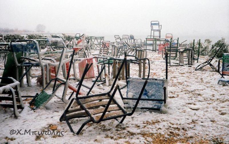 άσπρο μαύρο αρχείο Χάρη Μπινώλη Custom