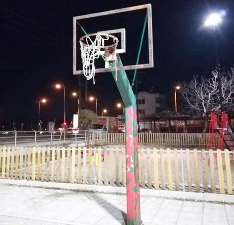 παιδική χαρά Σεισμόπληκτα Custom