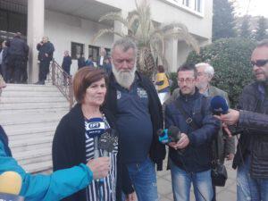 Τέλος στην περιπέτεια, επιστρέφει στη δουλειά της 55 katharistria dikh