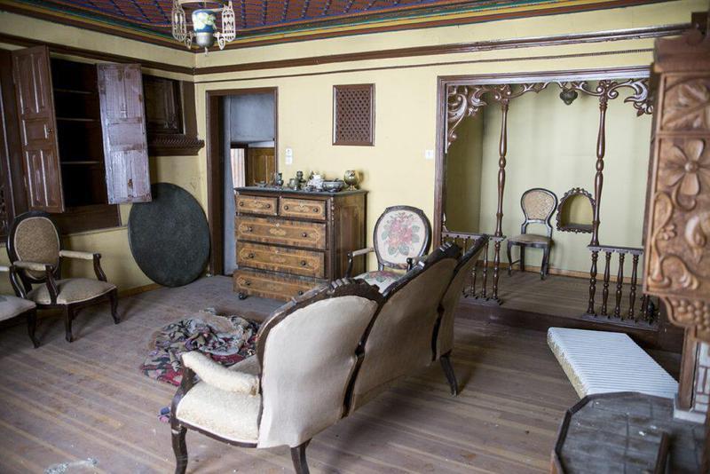 oikia kaloudh Custom