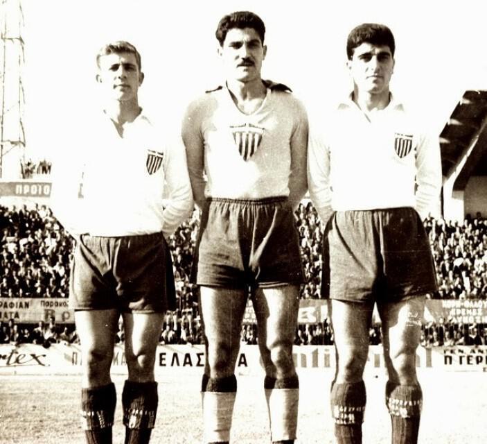 Απόλλων Σμύρνης Χολέβας Τσανακτσής Σ. Παπάζογλου 2 2 Custom