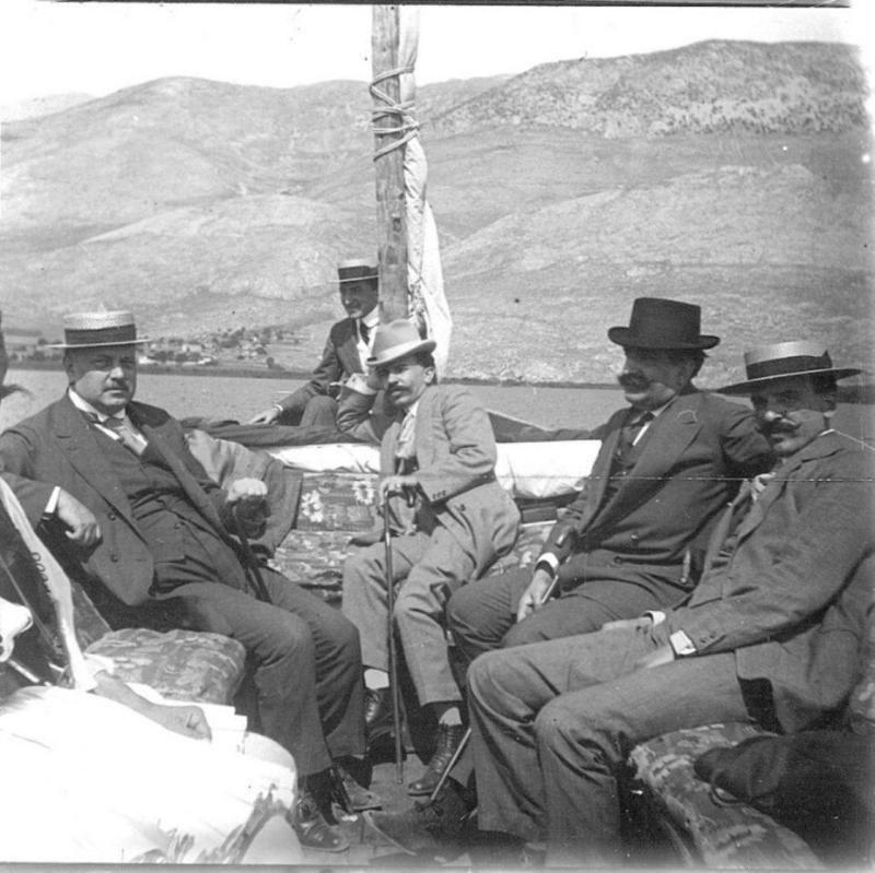 εικόνα 1 Custom