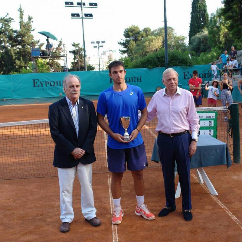 skorilaspanellinionikis