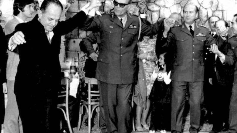 φωτογραφία για υστερόγραφο Νίκου Αλμπανοπούλου Custom