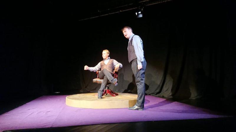 Ιβάν Ιλίτς Custom