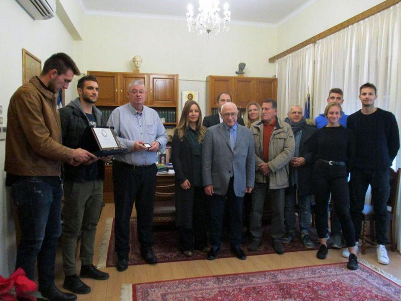 kaxrimanis plaketaNOI