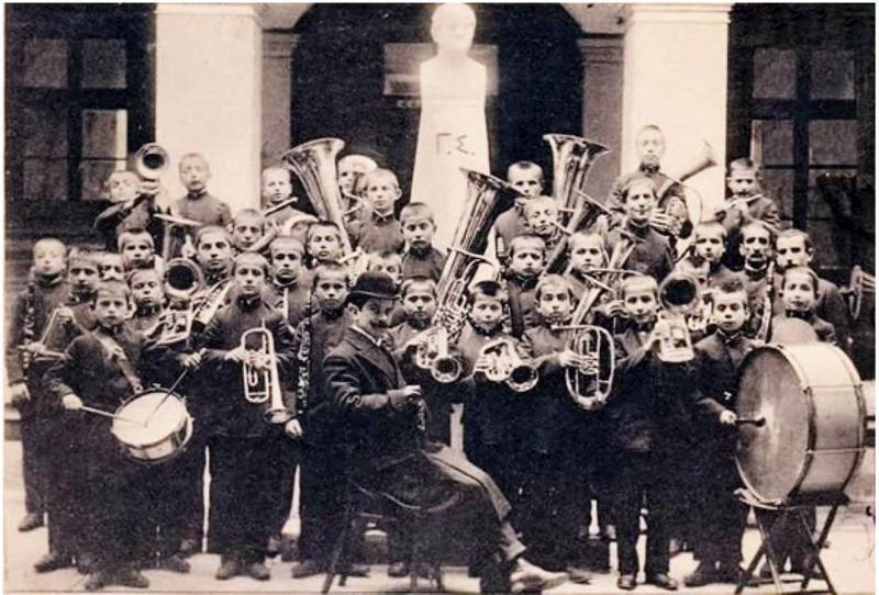 Σταύρου 2 Custom