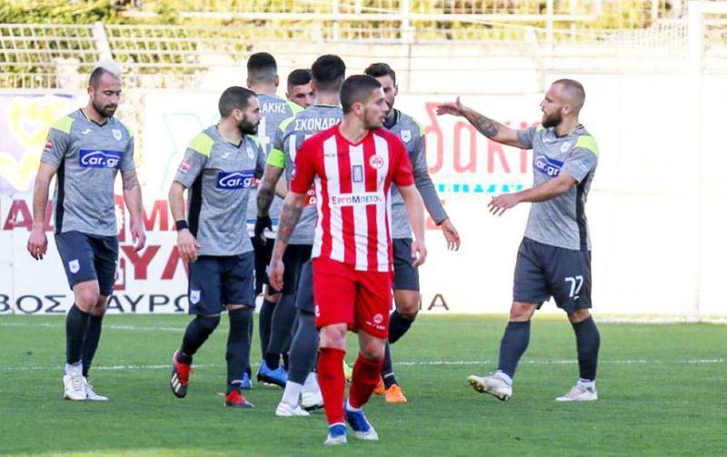 Πλατανιάς ΠΑΣ παίκτες πανηγυρίζουν πρωτο γκολ Custom
