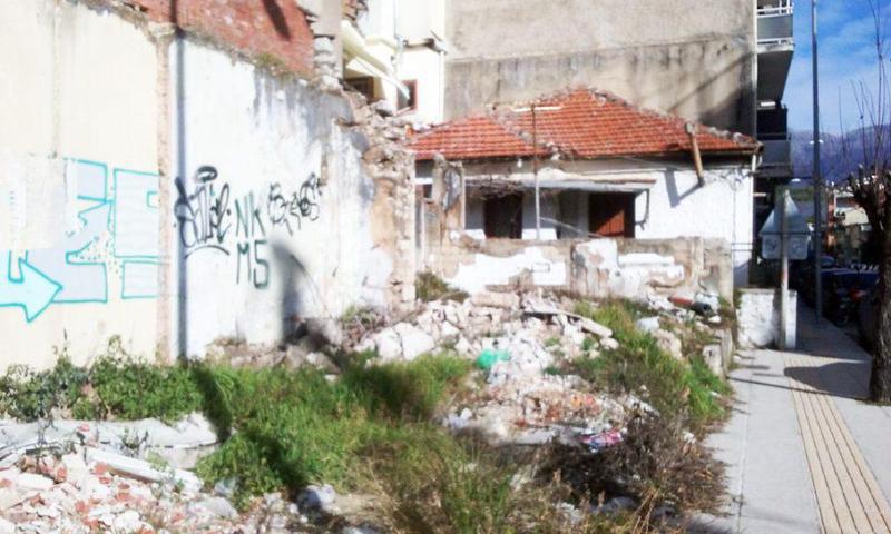 εγκαταλελειμμένο σπίτι ΣΟΥΛΙΟΥ Custom