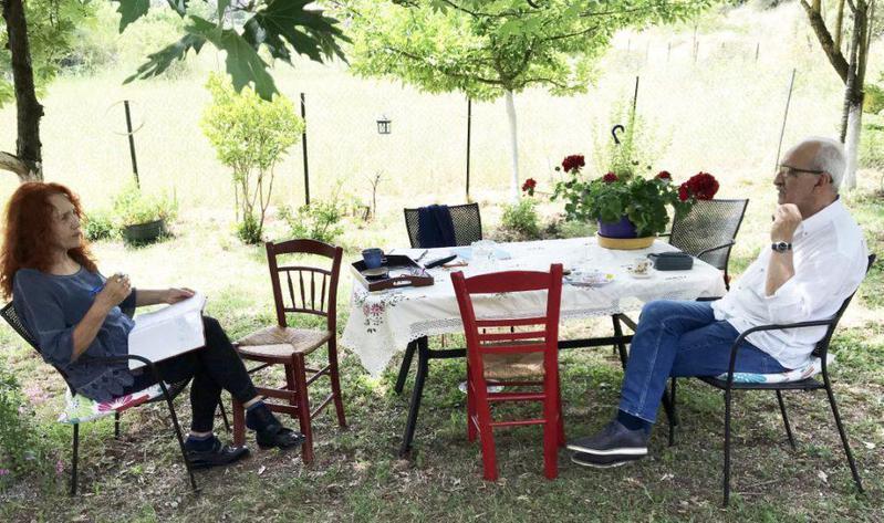 Συνέντευξη Μιχάλης Μπίζος Το πιο όμορφο Φωτό Μιχάλης Γεωργία Custom