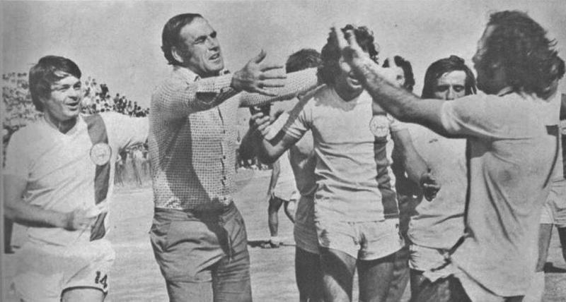 73 74 ΘΑΥΜΑΣΤΟΣ ΑΛΕΦΑΝΤΟΣ ΓΡΑΜΜΕΝΙΑΤΗΣ ΒΟΓΙΑΤΖΗΣ ΚΟΝΤΟΓΙΩΡΓΑΚΗΣ Custom 1