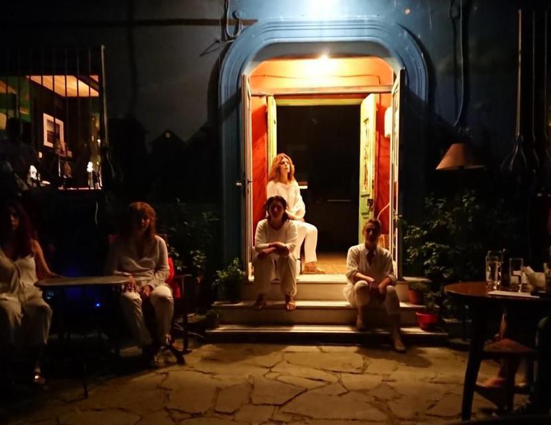 ΑΦΗΓΗΜΑΤΙΚΟΣ ΝΟΥΣ ΘΥΜΩΜΕΝΟ ΠΟΡΤΡΑΙΤΟ Custom