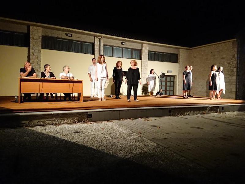 αδέσποτοι δρόμοι παρουσίαση Custom