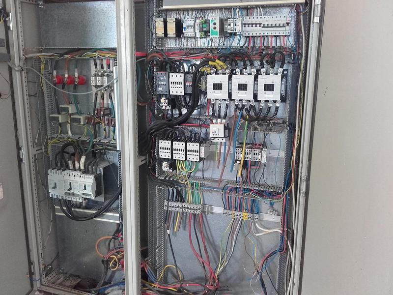 Κλοπή καλωδίων από αντλιοστάσιο στο Κομπότι 55 antliostasioxalkos 1