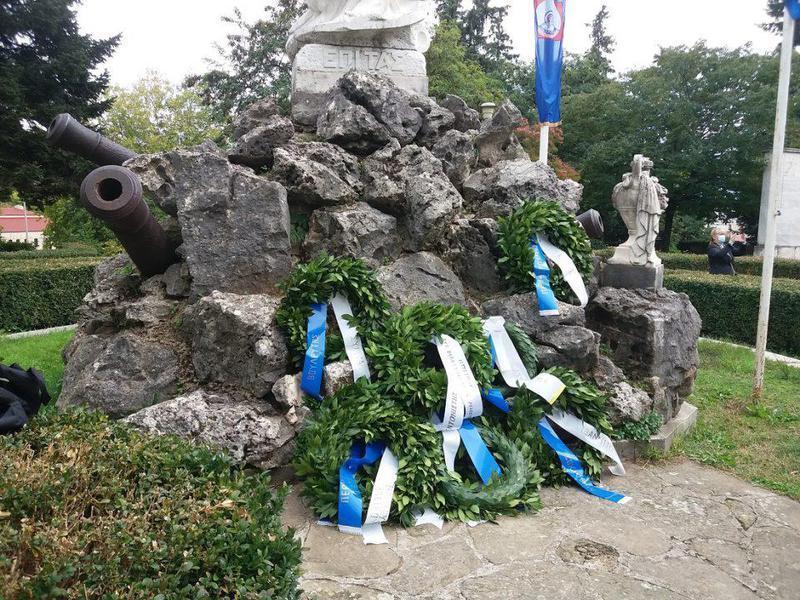 stefania iroompizanomaxwn