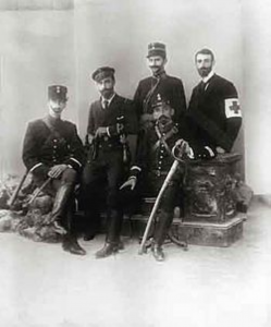 Από τα βυζαντινά Γιάννενα στον 21ο αιώνα: Η επιφανής «Οικογένεια Μελά» 55 γιοι ΜΙΧΑΗΛ ΜΕΛΑ Custom