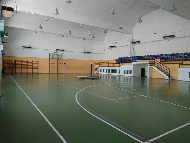 γυμναστήριο 1ου γυμνασίου γενική Custom