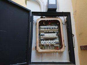 γυμναστήριο 1ου γυμνασίου πίνακας ηλεκτρικού ρεύματος Custom