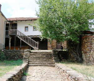 Από τα βυζαντινά Γιάννενα στον 21ο αιώνα: Η επιφανής «Οικογένεια Μελά» 57 σπίτι που σκοτώθηκε Custom