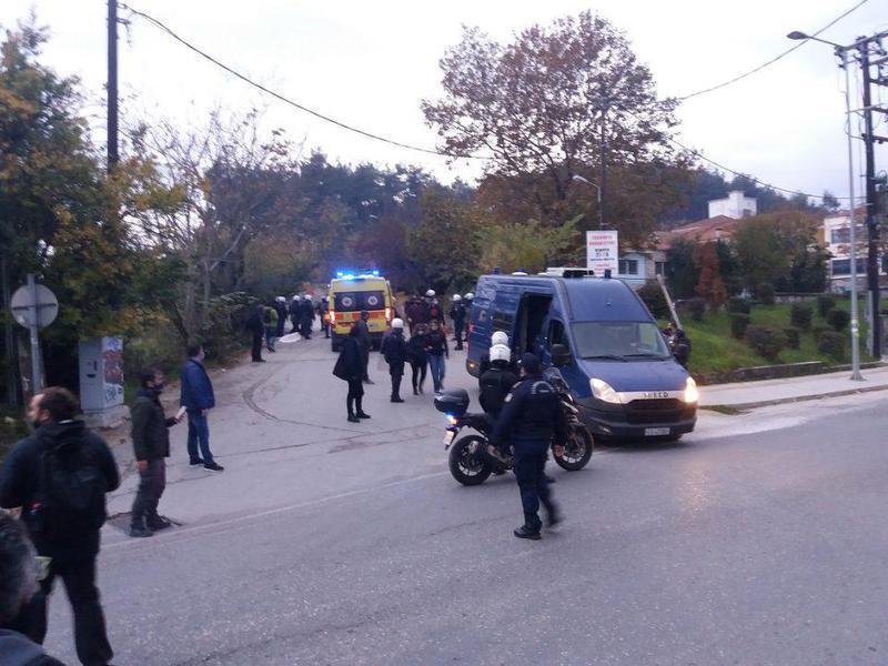 epeisodia polytexneio 4