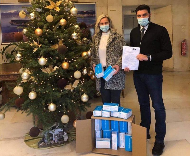 lazanis nakou maskes