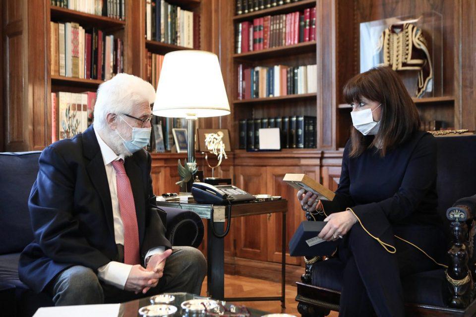 sakkelaropoylou elisaf ptd