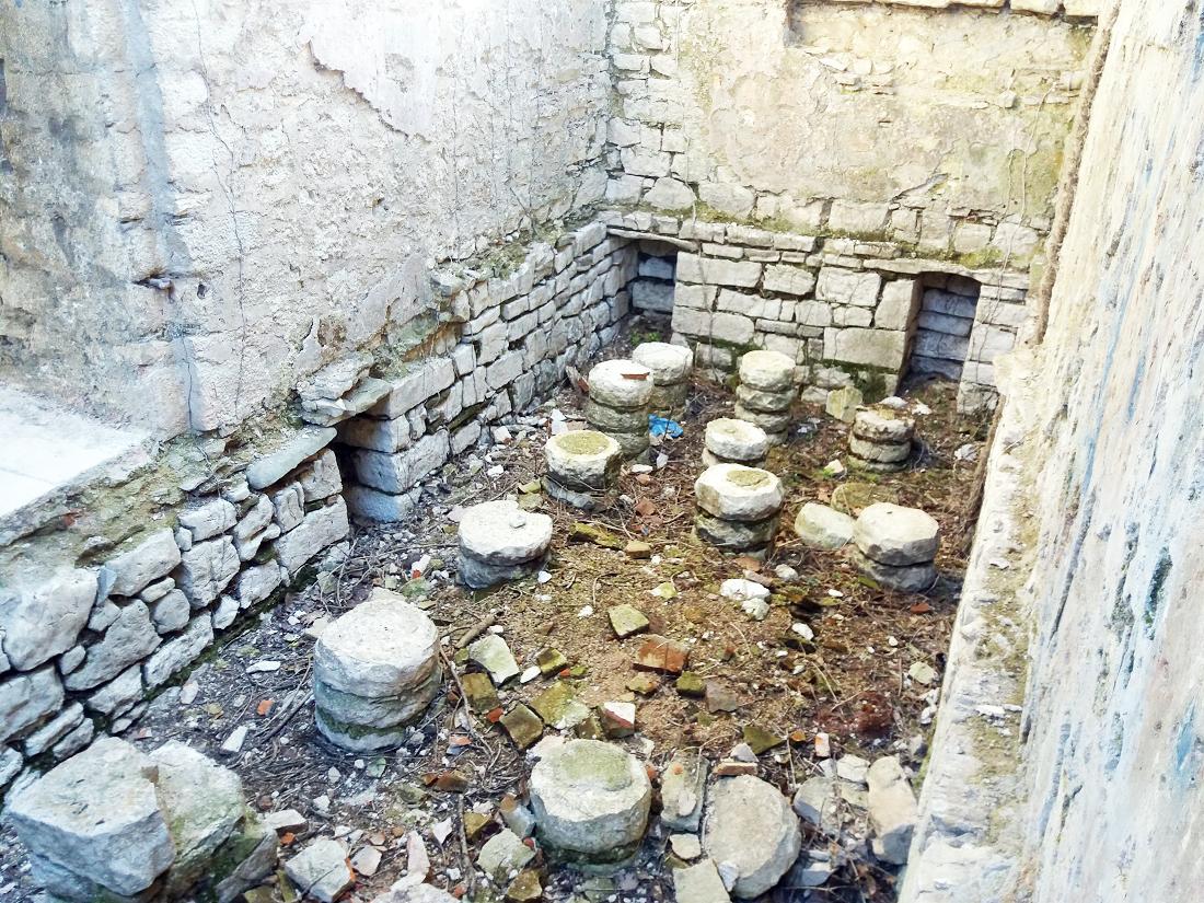 othomanika loutra endiamesos