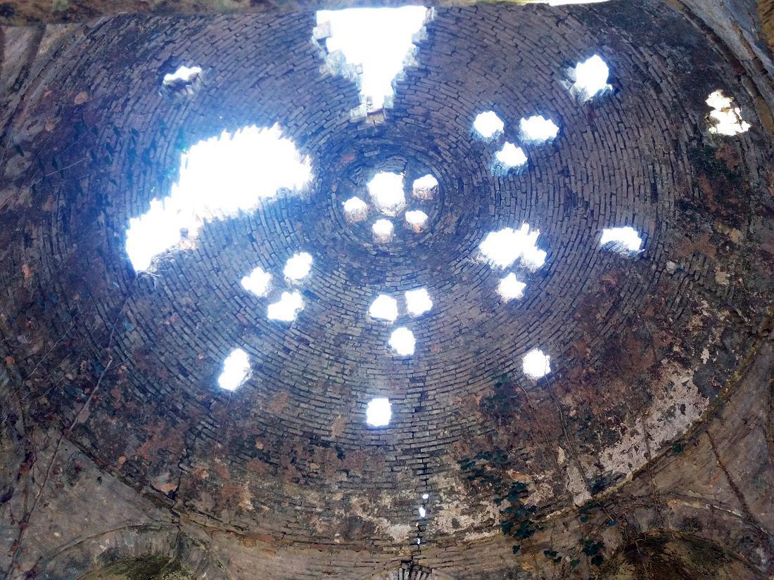 othomanika loutra tholos