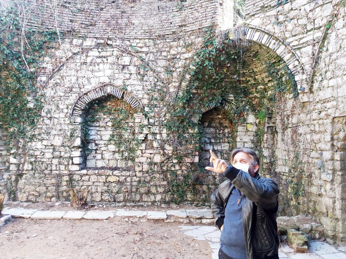 othomanika loutra tsakoumis