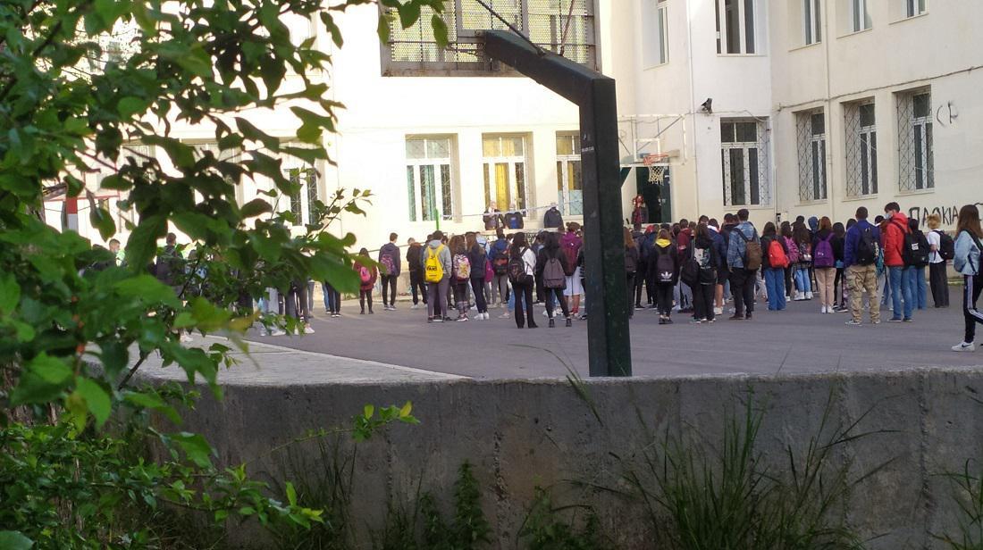 Επιστροφή στα θρανία με «διαβατήριο» τα αρνητικά self tests 55 likeia epanekkinisi