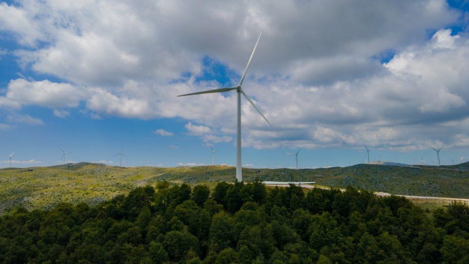 ΑΙΟΛΙΚΟ ΠΑΡΚΟ ΑΡΘΡΟ ΜΕΓΑΛΗΣ ΠΕΜΠΤΗΣ Custom