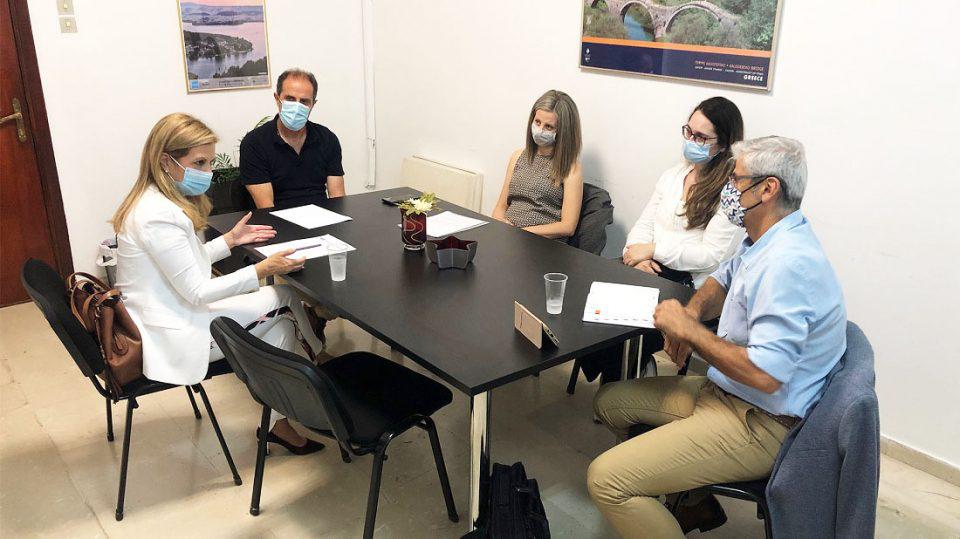 tzoufi ekpaideftikoi