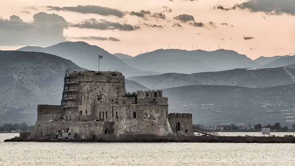 ΚΕΝΤΡΙΚΗ ΓΙΑ ΠΕΜΠΤΗ 0107