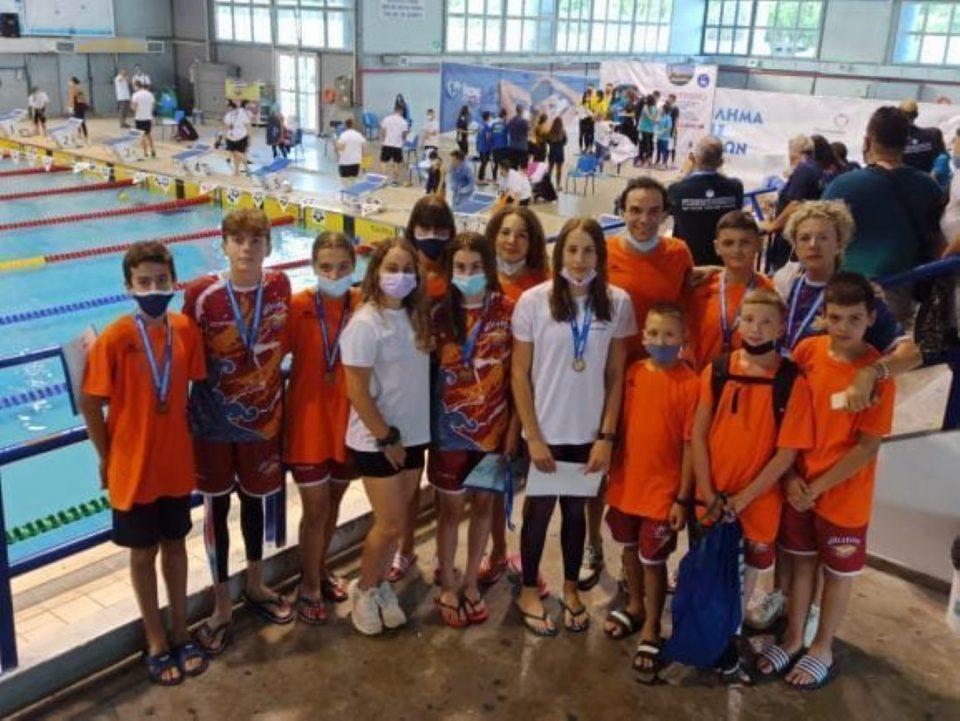 Άλμπατρος κολύμβηση Custom