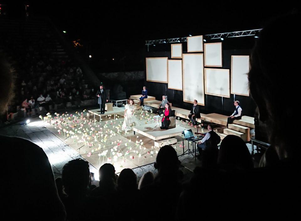 ΙΣΤΟΡΙΑ ΧΩΡΙΣ ΟΝΟΜΑ