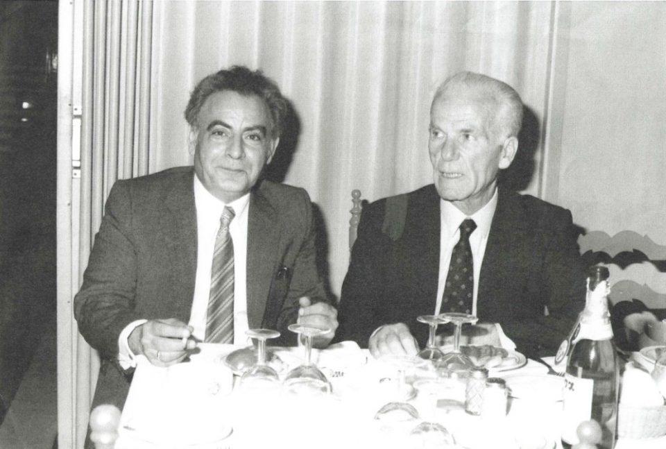 άσπρο 2807 Custom