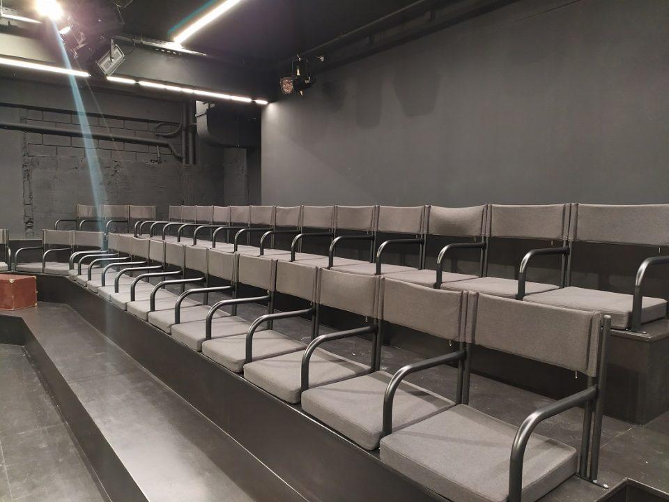 Skini1250theseis