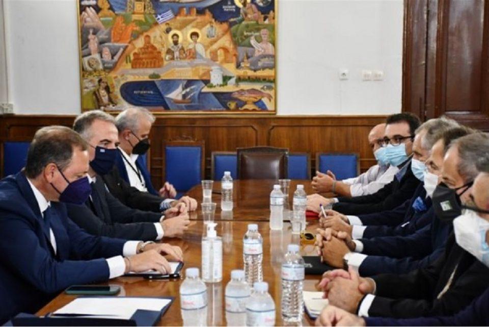 livanos diepaggelmatikifeta