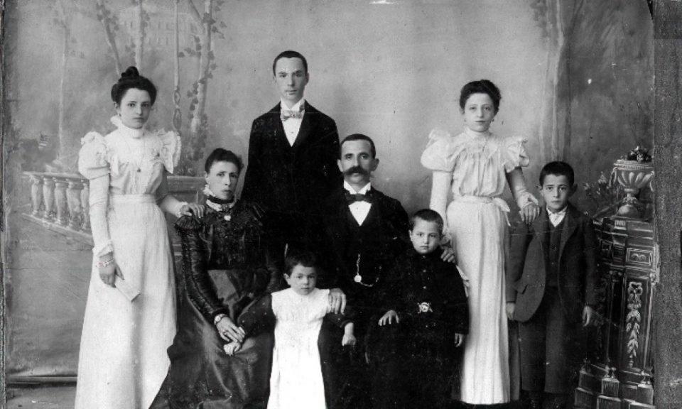 ΕΙΚΟΝΑ 2 ΣΠΙΤΣ ΛΕΙΠΣ Custom