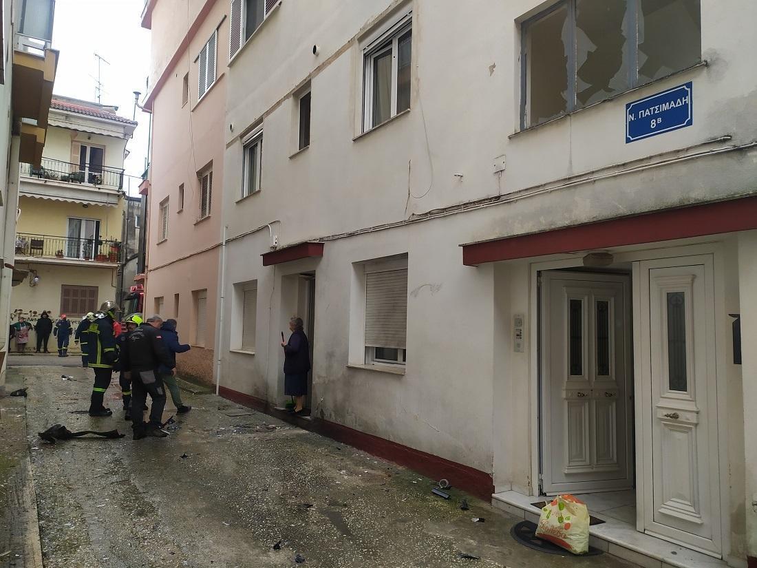 Έκρηξη σε φιάλη υγραερίου αναστάτωσε τα Πλατανάκια 52 ekrixifiali patsimadi 3