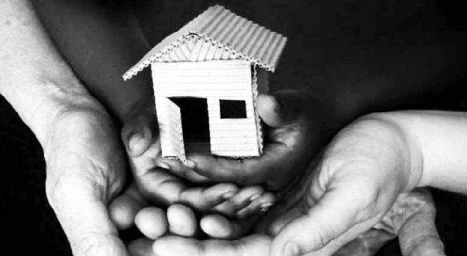 Στέγαση και Εργασία για τους αστέγους 1024x563 1