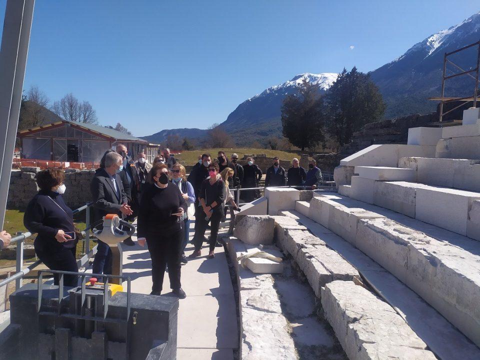 Mendoni arxaiotheatrodwdwnis 1