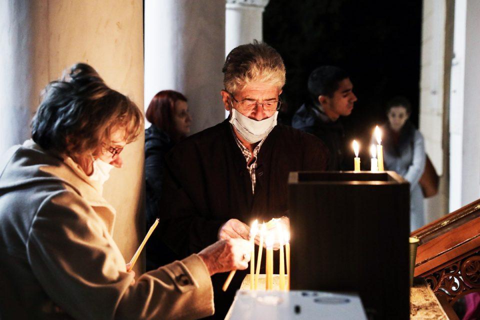 μάσκα εκκλησία