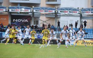 Η βαριά ήττα 3-0 δεν εμπόδισε τους πανηγυρισμούς! 56 Αρης ΠΑΣ