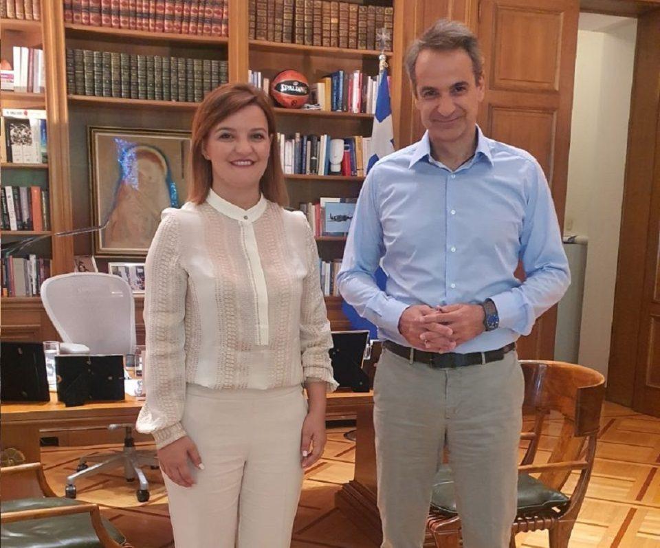 kefala mitsotakis