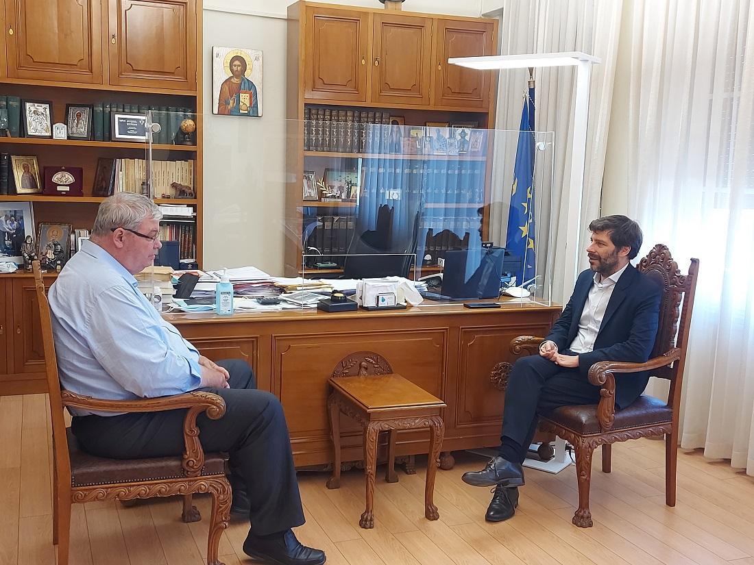 Δέσμευση για στήριξη πολιτιστικών δράσεων 55 kaxrimanis giatromanolakis 1